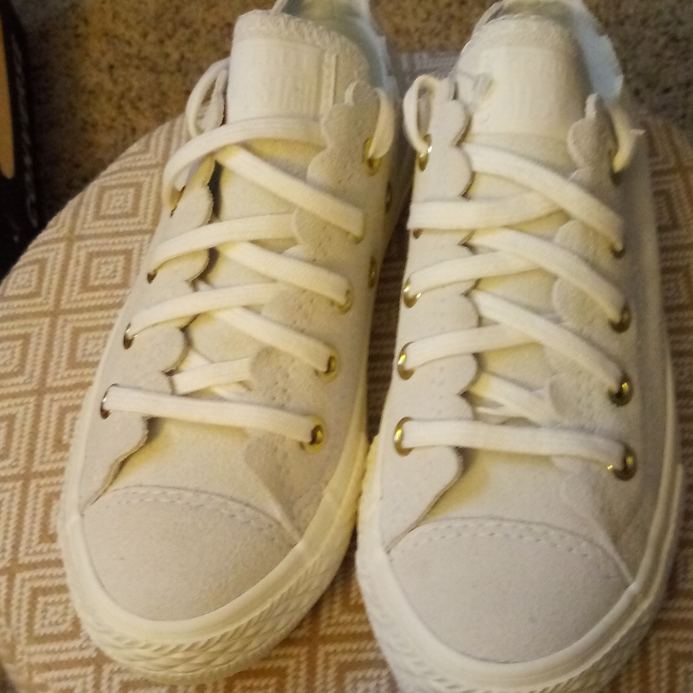 Low top converse